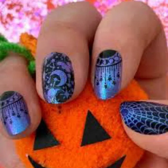 RETIRED Color street nails HEX GIRLFRIEND HALLOWEEN POLISH - Picture 8 of 10